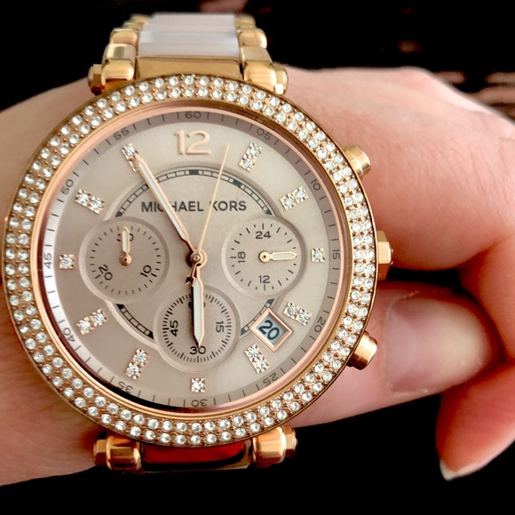 Michael Kors Rose Gold Watch main image 4